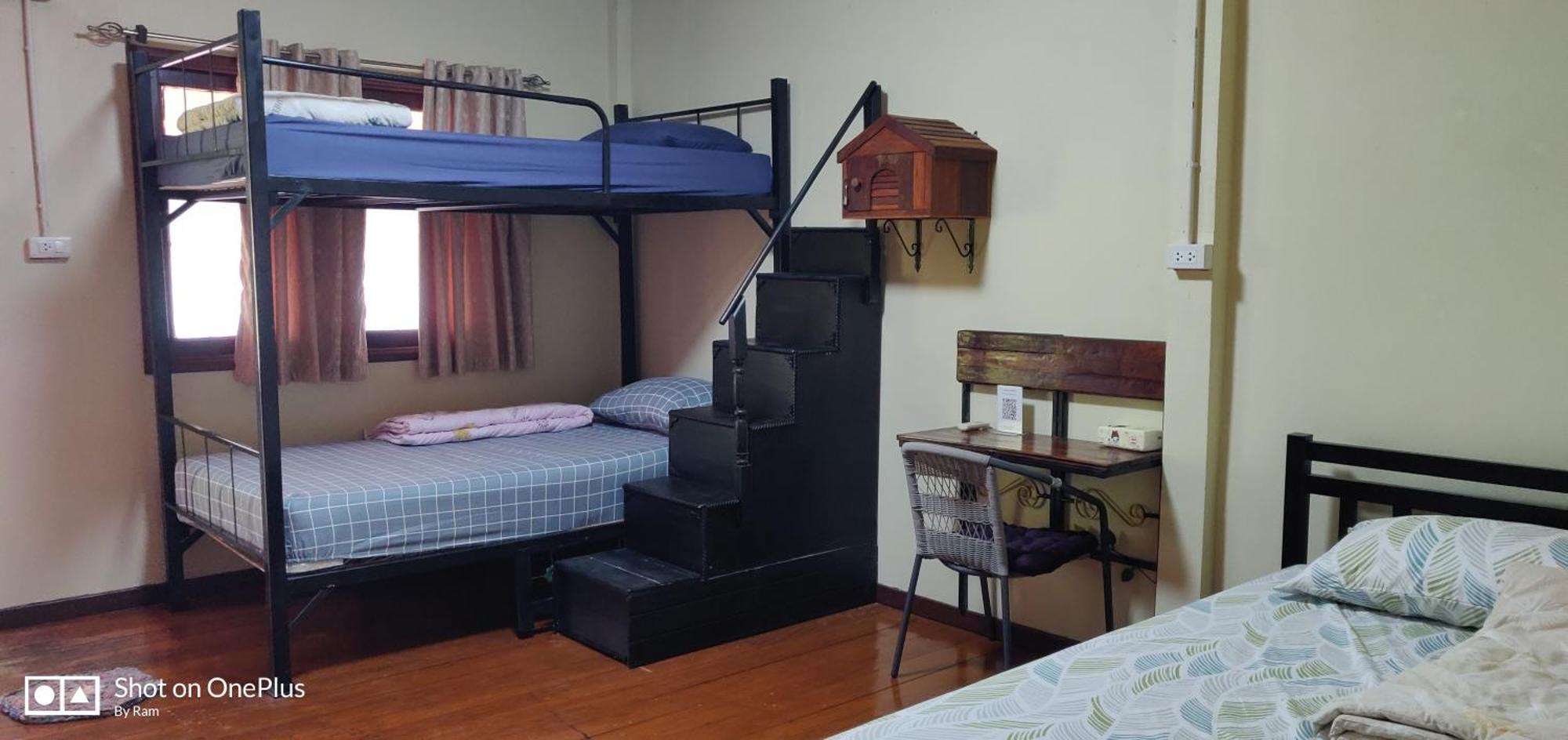 V House Hotell Ayutthaya Eksteriør bilde